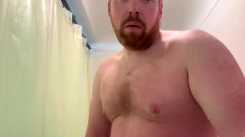 Snapshot of averagedan90 chatting on February 24, 11:19 am Dan online show from February 24, 11:19 am