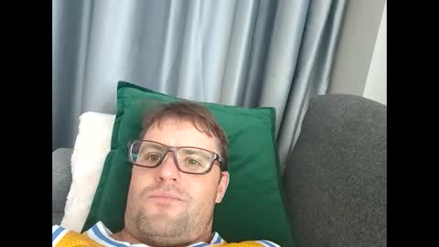 averagejoe2025 online show from October 3, 4:31 am