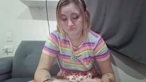 Avery Doll online show from June 9, 11:16 pm
