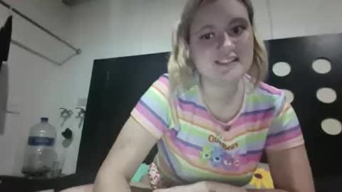 Avery Doll online show from June 11, 12:32 am