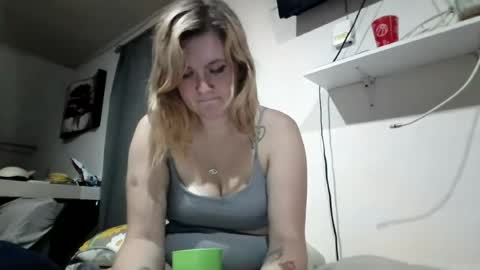 Avery Doll online show from June 18, 12:33 am