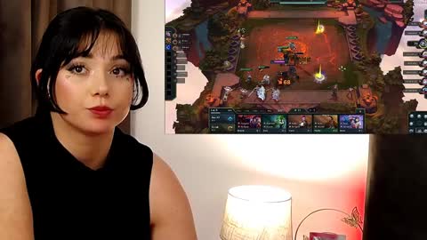 AveryWillow online show from January 15, 10:57 pm