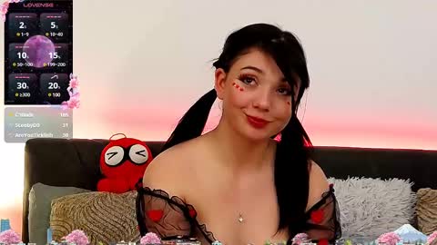 AveryWillow online show from February 13, 11:37 pm