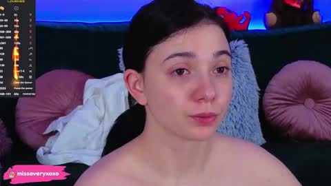 AveryWillow online show from March 31, 12:23 am