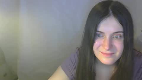 avialenne online show from April 10, 5:28 pm