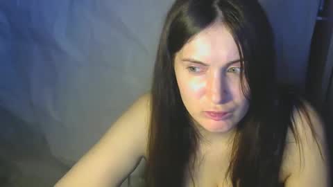 avialenne online show from April 12, 8:58 pm