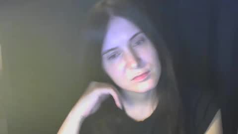 avialenne online show from April 18, 7:58 pm