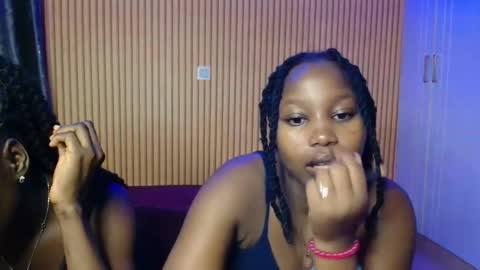 Snapshot of avian_talya chatting on November 9, 3:32 pm Avian online show from November 9, 3:32 pm