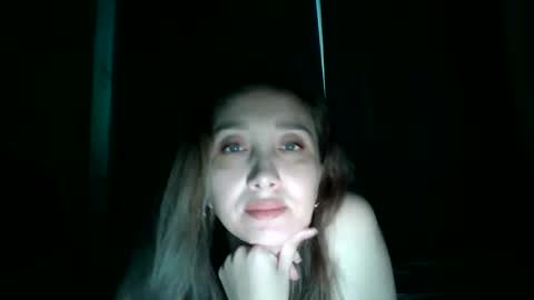 Snapshot of avinelra chatting on June 6, 4:12 pm avinelra online show from June 6, 4:12 pm