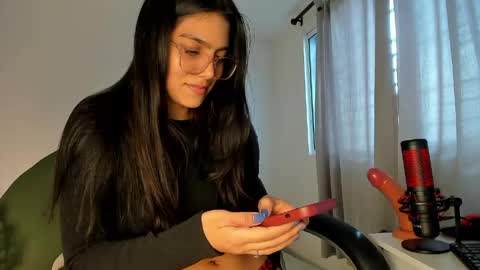   Follow me  Pvt and c2c is on  online show from April 18, 8:09 pm