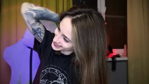 Snapshot of aviva_faith chatting on December 19, 11:57 pm Aviva online show from December 19, 11:57 pm