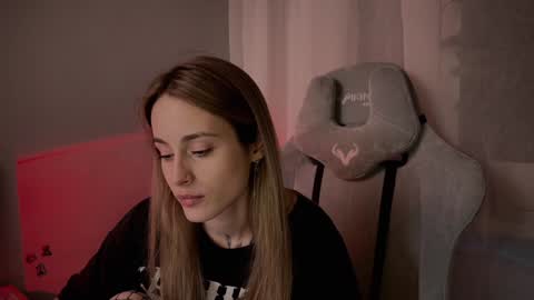 Snapshot of aviva_faith chatting on January 25, 12:17 am Aviva online show from January 25, 12:17 am