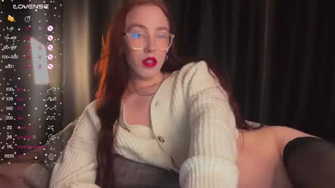 avril_pearly_ online show from February 18, 9:42 pm