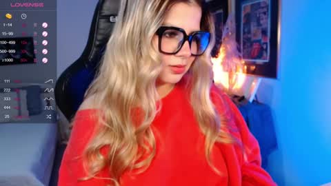 Snapshot of avrill_morgan chatting on January 24, 7:28 pm Avrill Morgan online show from January 24, 7:28 pm