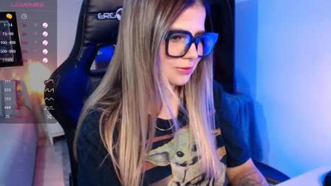 Snapshot of avrill_morgan chatting on October 19, 3:56 pm Avrill Morgan online show from October 19, 3:56 pm