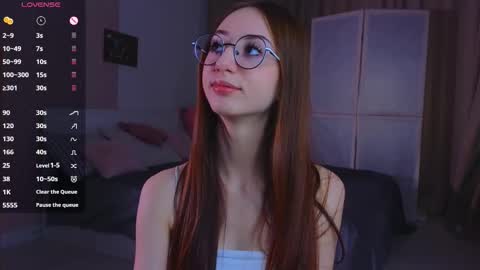 Snapshot of avrillemell chatting on September 10, 9:04 pm Avril online show from September 10, 9:04 pm