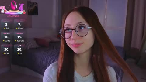 Snapshot of avrillemell chatting on October 17, 10:12 pm Avril online show from October 17, 10:12 pm