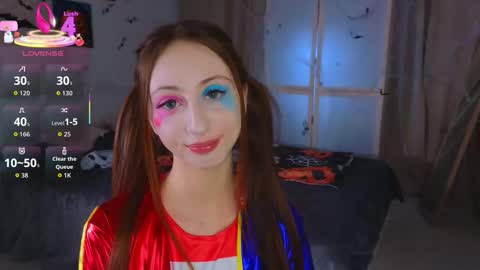 Snapshot of avrillemell chatting on October 31, 9:05 pm Avril online show from October 31, 9:05 pm