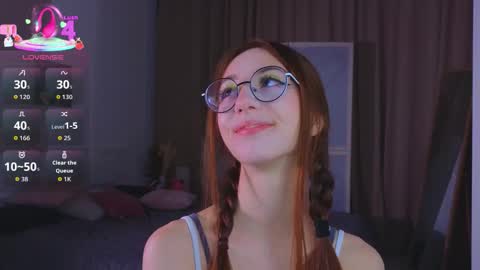 Snapshot of avrillemell chatting on November 3, 9:05 pm Avril online show from November 3, 9:05 pm