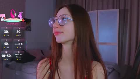 Snapshot of avrillemell chatting on November 15, 9:11 pm Avril online show from November 15, 9:11 pm