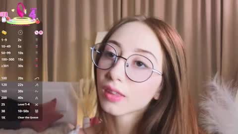 Snapshot of avrillemell chatting on November 21, 9:24 pm Avril online show from November 21, 9:24 pm