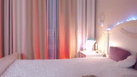 Avrora Inst online show from February 6, 12:59 am