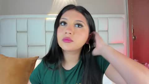 Snapshot of avymilton chatting on January 11, 11:37 am Avy online show from January 11, 11:37 am