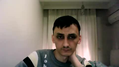 Snapshot of awesenheit chatting on December 21, 9:23 am awesenheit online show from December 21, 9:23 am