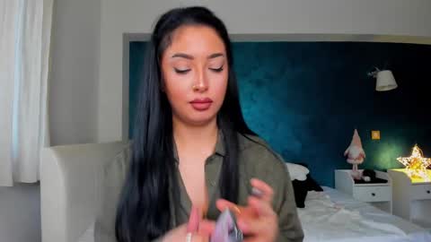 Jolie online show from March 12, 6:40 am