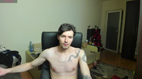 Snapshot of awesome_justin chatting on January 7, 12:45 am Justin online show from January 7, 12:45 am