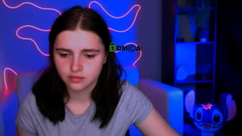 awesomeemma_ online show from May 8, 11:15 am