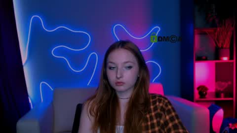 awesomeemma_ online show from May 17, 9:28 am