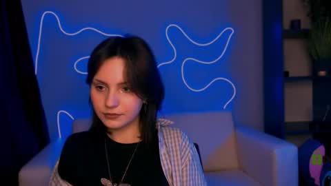 awesomeemma_ online show from May 20, 2:12 pm