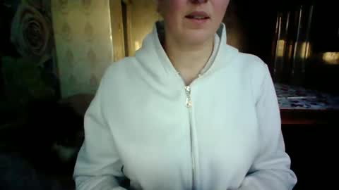 awesomeladyy online show from January 4, 1:10 pm