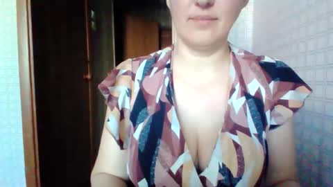 awesomeladyy online show from May 3, 7:14 am