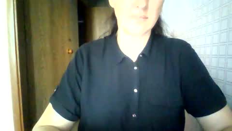awesomeladyy online show from June 8, 7:53 am
