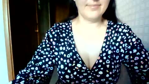 awesomeladyy online show from June 12, 7:29 am