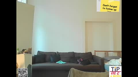 Snapshot of awwwsocutehappynew chatting on July 18, 6:56 pm HappyNewSky here online show from July 18, 6:56 pm