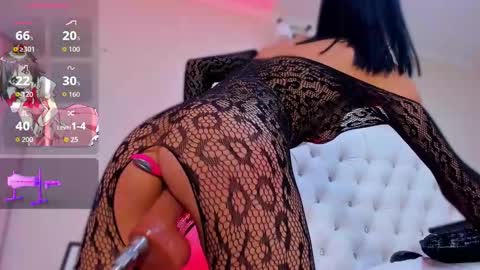 Snapshot of axarasss chatting on February 19, 2:24 pm axarasss online show from February 19, 2:24 pm