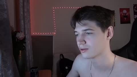 Snapshot of axel_0ne chatting on February 2, 4:38 pm axel_0ne online show from February 2, 4:38 pm