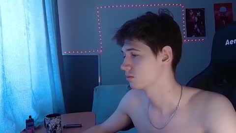 Snapshot of axel_0ne chatting on February 13, 8:10 am axel_0ne online show from February 13, 8:10 am