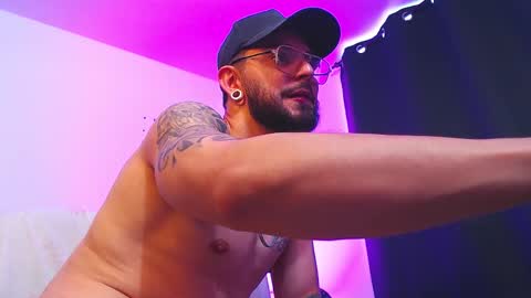 Independiente Model online show from October 31, 7:26 pm