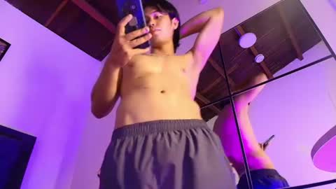 axel_boy69 online show from July 22, 10:34 pm