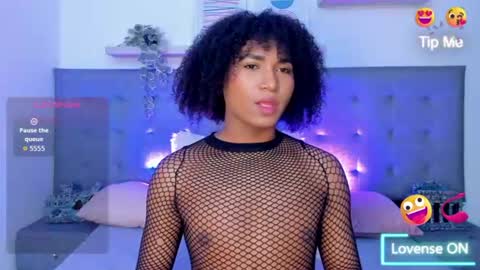 AXEL  online show from June 11, 7:01 pm