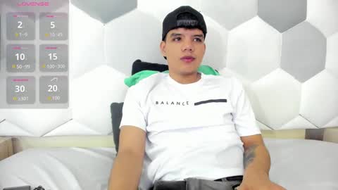 Axel Forte online show from November 7, 1:33 pm