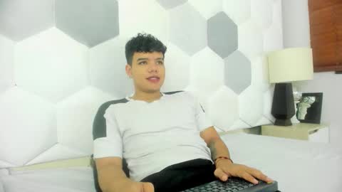 Axel Forte online show from March 31, 1:33 pm