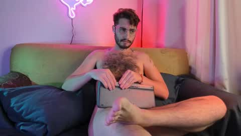 Sebstian online show from November 24, 7:24 pm