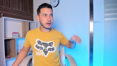 axel_grey_ online show from September 14, 12:48 pm