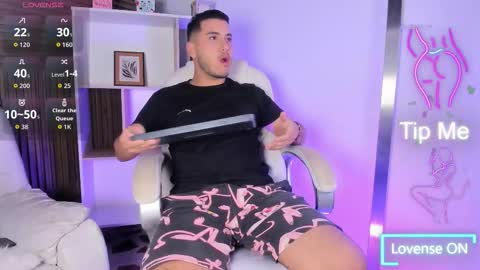 axel_grey_ online show from November 17, 12:33 pm