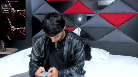 axel_hendrick online show from April 7, 12:16 pm